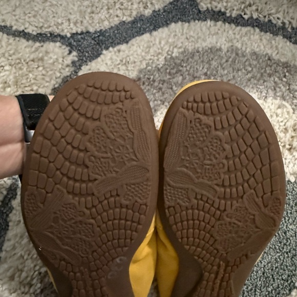 NWOT Hush puppies size 7 mustard driving shoes/loafer - Picture 9 of 10